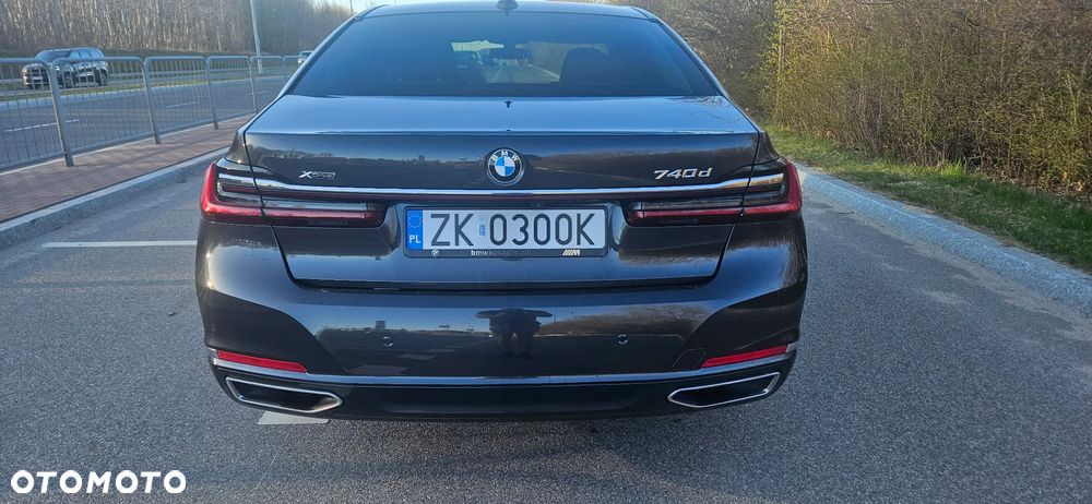 BMW Seria 7 740d xDrive mHEV - 7