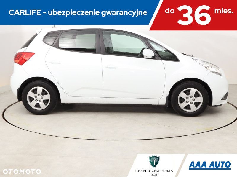 Kia Venga - 8