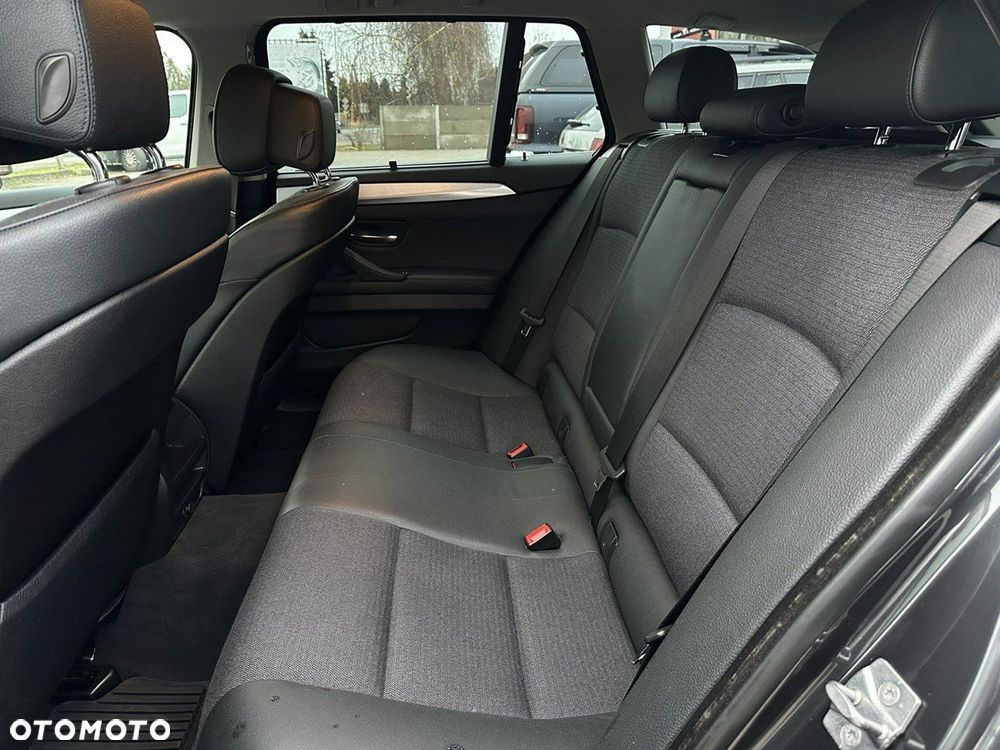 BMW Seria 5 - 25