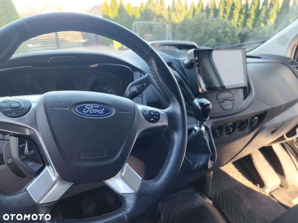 Ford Transit - 11
