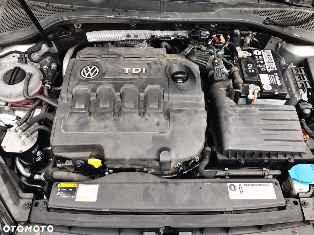 Volkswagen Golf 1.6 BlueTDI DSG Comfortline - 15