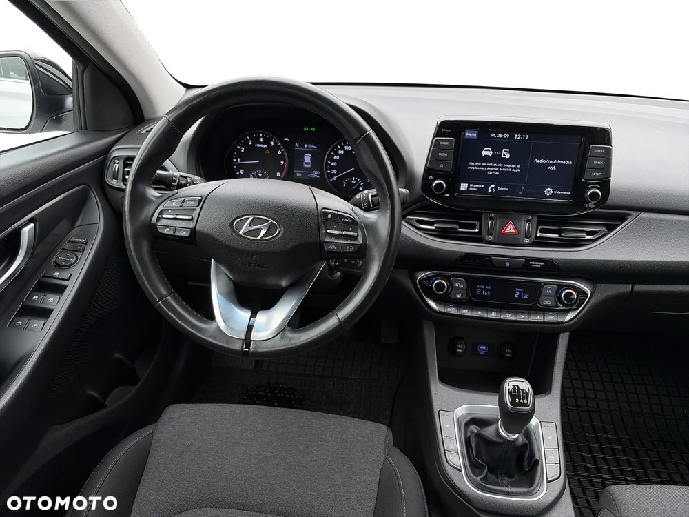 Hyundai i30 1.5 T-GDI 48V Smart - 17