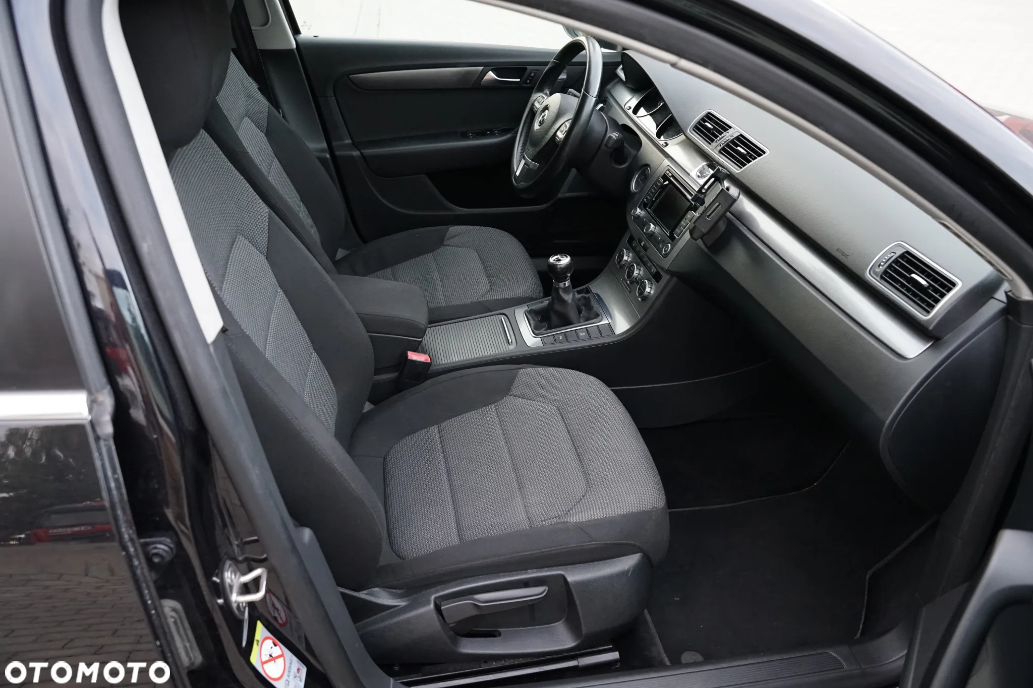 Volkswagen Passat - 21