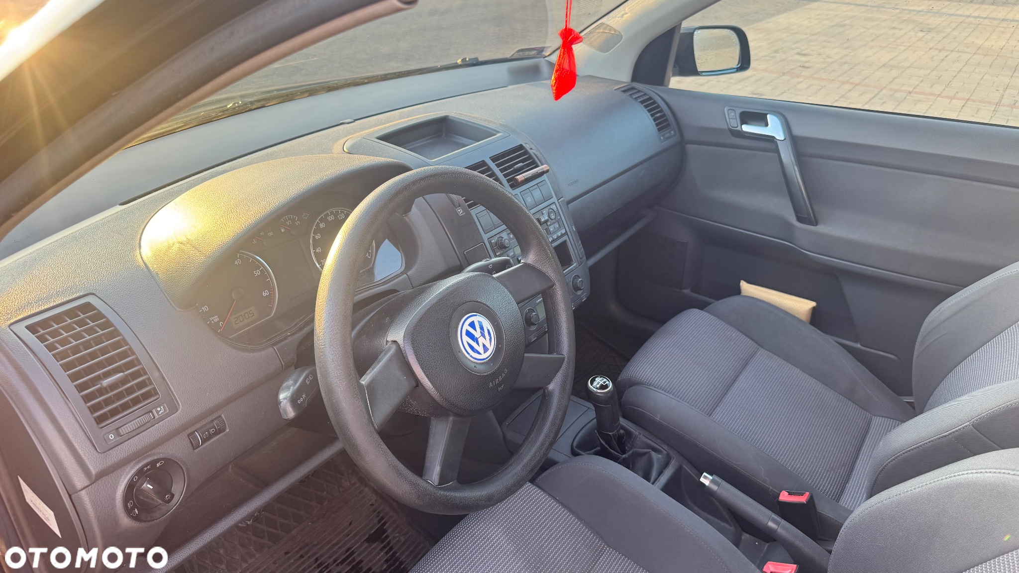 Volkswagen Polo 1.4 16V Highline - 9