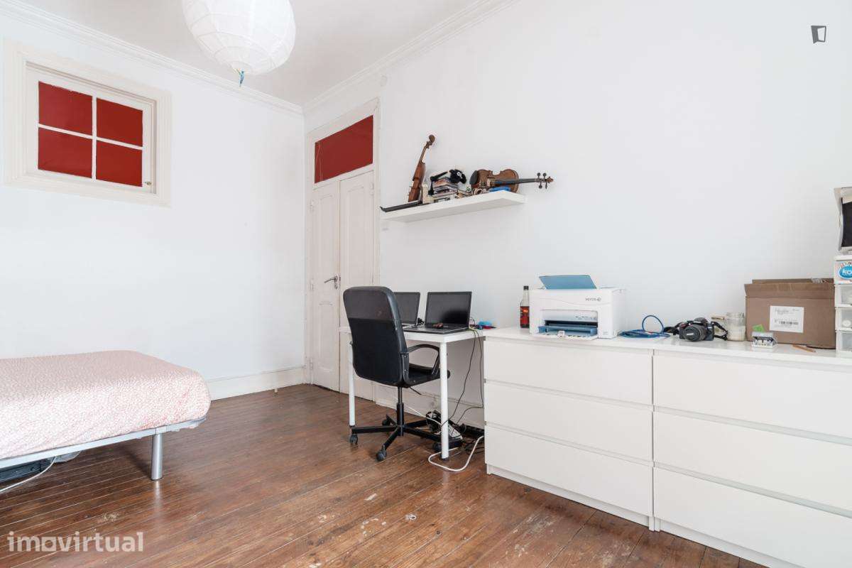 Quarto - localizado em Arroios Lisbon - Grande imagem: 3/16