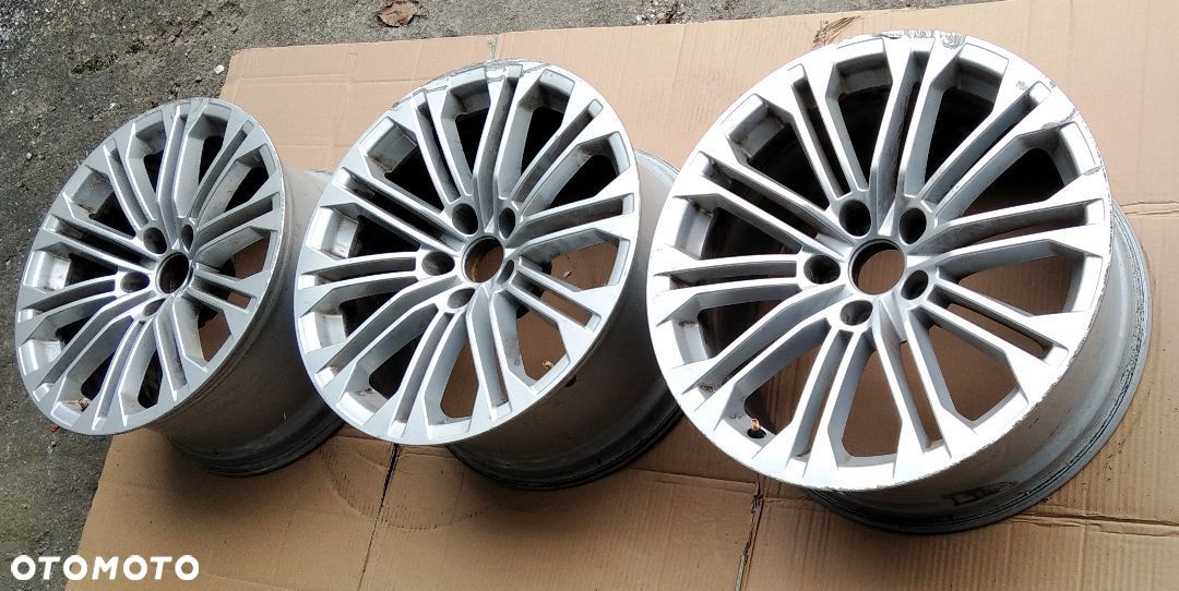 AUDI A4 8W0 FELGA 18" - 1