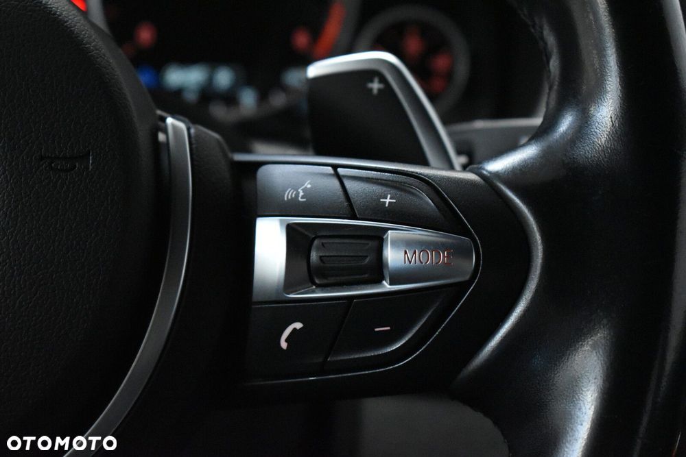 BMW X4 - 15