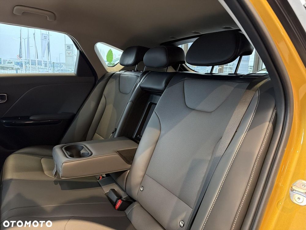 Kia K4 - 17