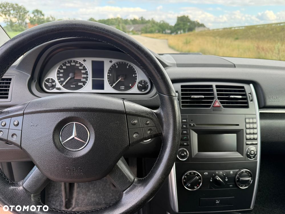 Mercedes-Benz Klasa B 180 CDI - 12