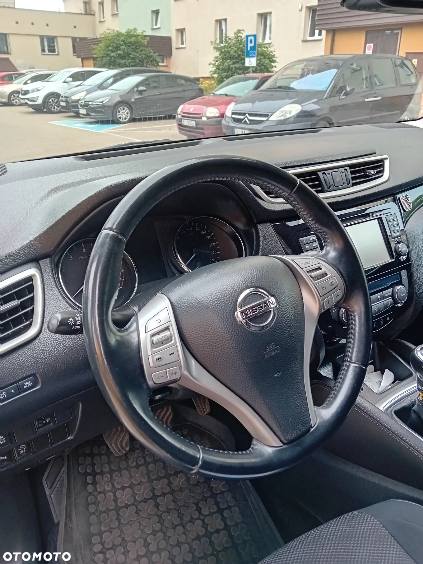 Nissan Qashqai - 10