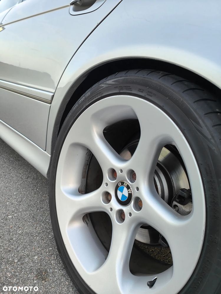 BMW Seria 5 525d - 15