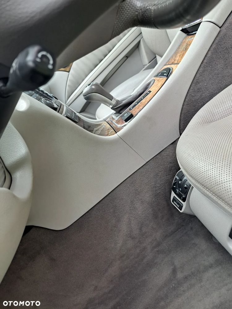 Mercedes-Benz Klasa E 2008