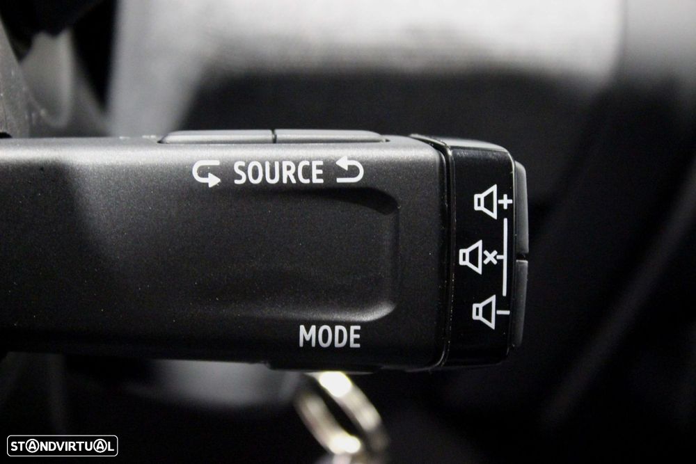 Renault Clio 1.0 TCe Evolution Bi-Fuel - 17