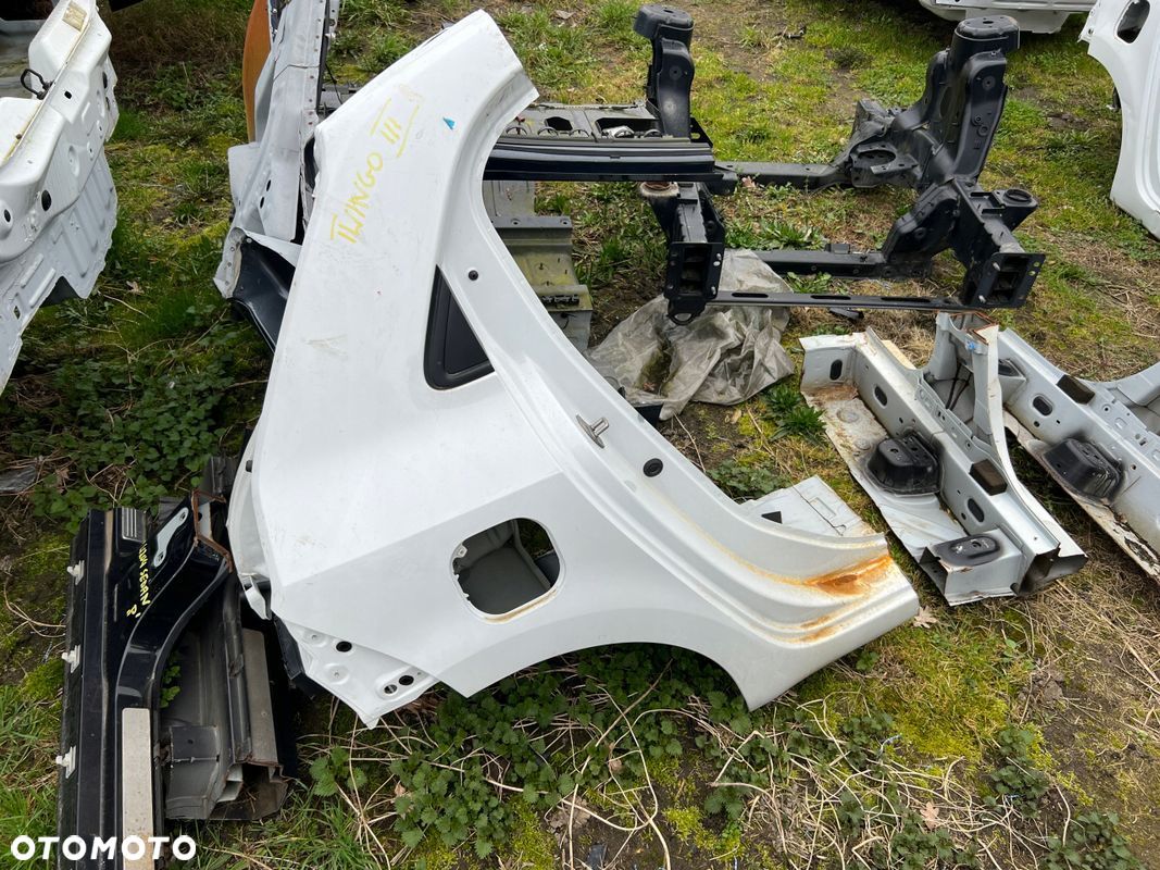 Twingo III błotnik prawy tył tylny - 1