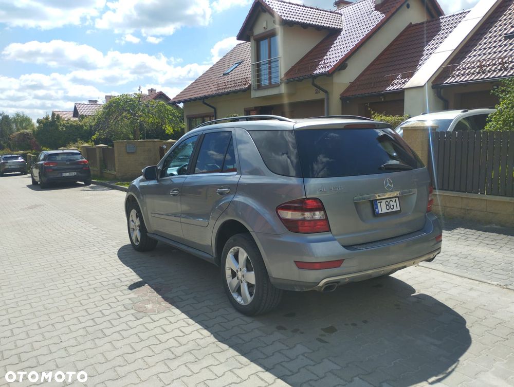 Mercedes-Benz ML - 8