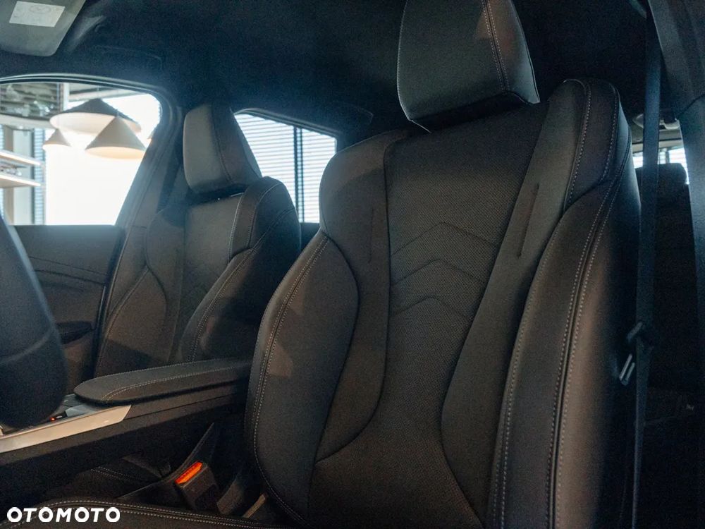 BMW X1 sDrive18i - 13