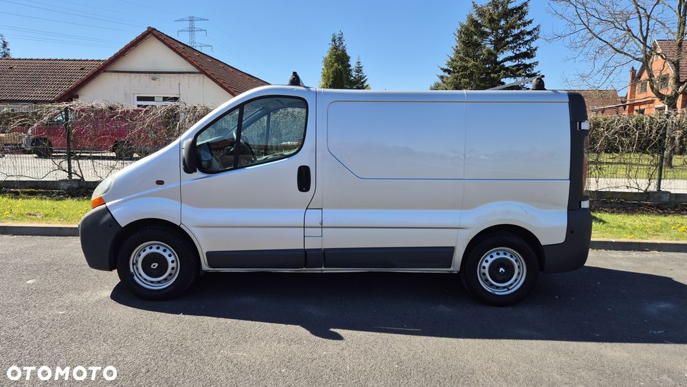 Renault Trafic - 26