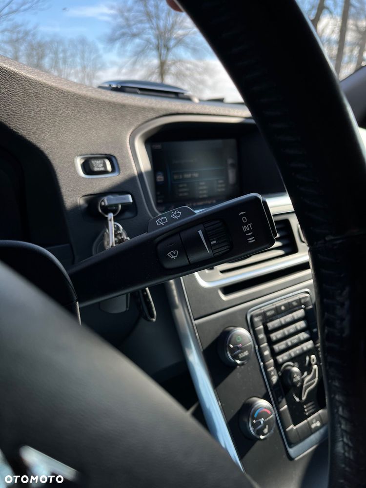 Volvo V60 D4 Geartronic - 19