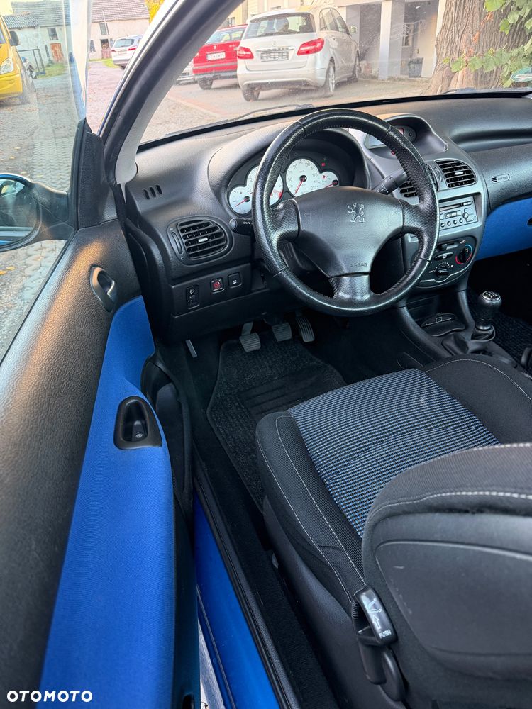 Peugeot 206 - 12