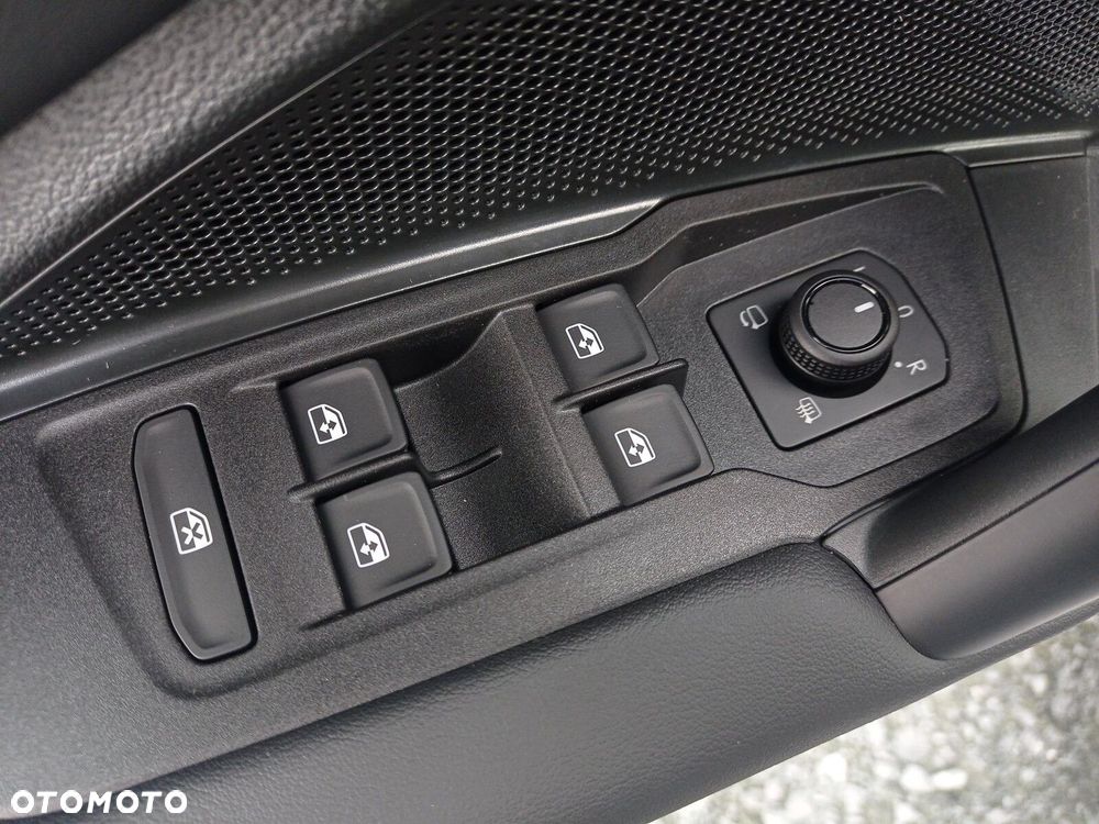 Volkswagen Tiguan - 16