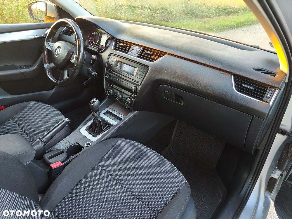 Skoda Octavia 1.6 TDI Active - 8
