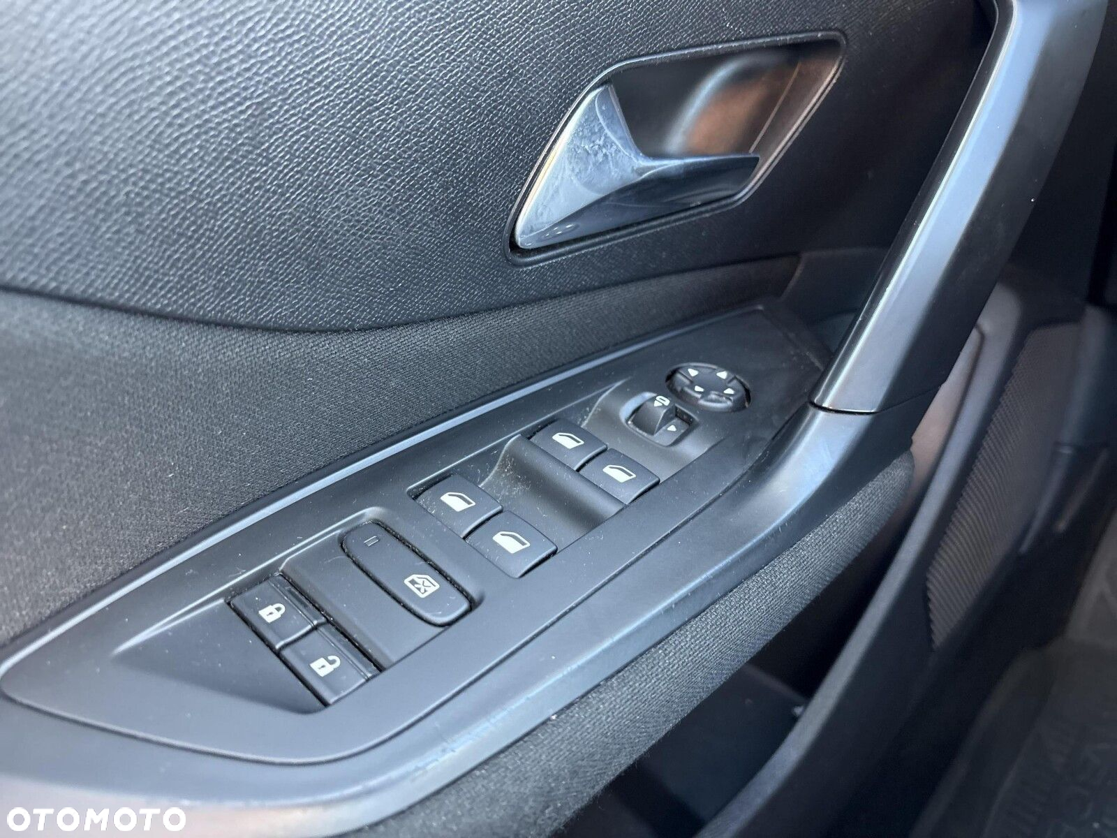 Peugeot 308 - 10