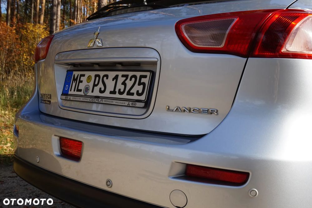 Mitsubishi Lancer - 16