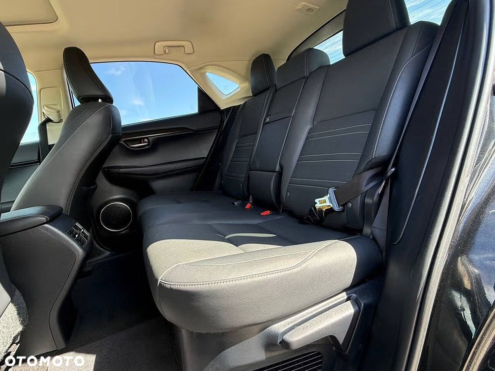 Lexus NX 300 Comfort AWD - 13