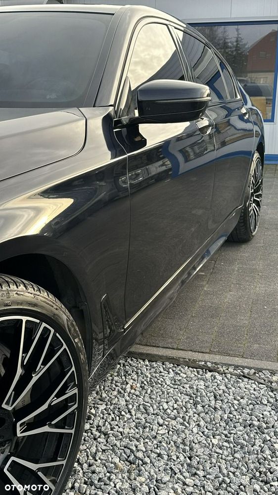 BMW Seria 7 - 29