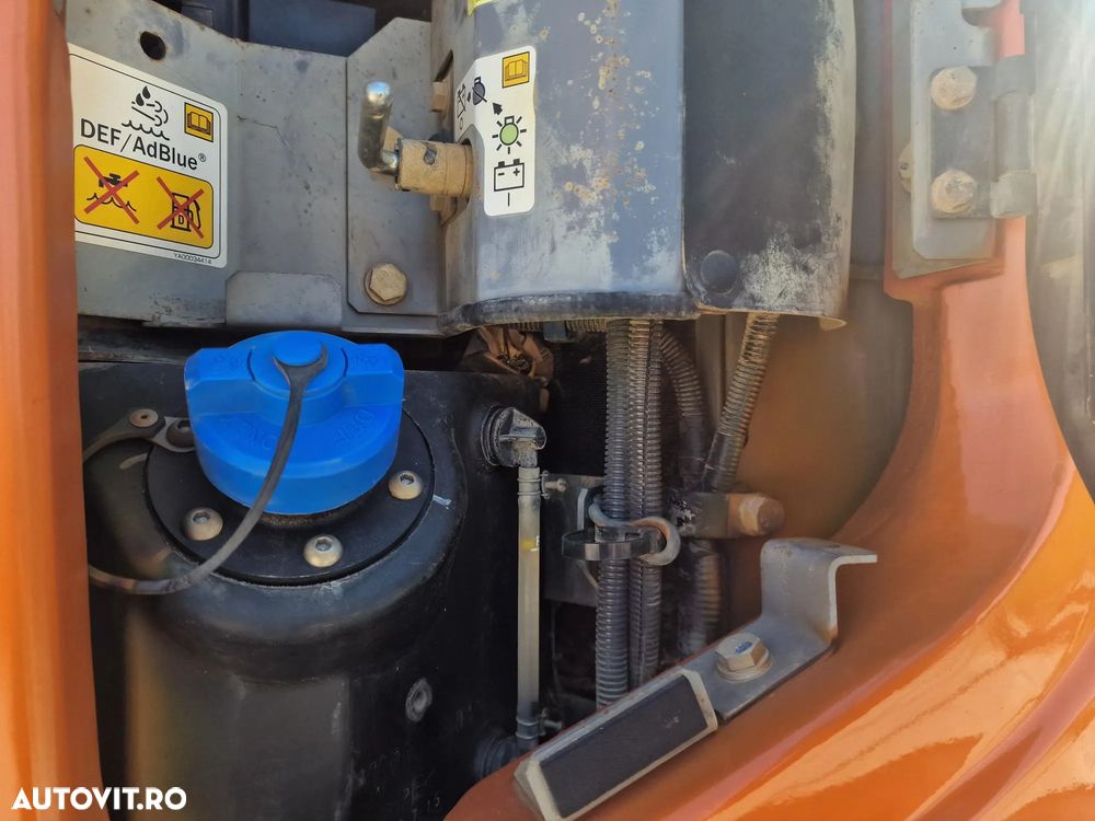 Hitachi ZX135, 2019, 4.880h, LAMA NIVELARE, compact,  15,7tone, Cupla rapida hidraulica, Cupa NOUA, inst picon, 3 camere luat vederi, Ad sapare 6m, Ridica 7,5t, latime 2,49m, Motor Isuzu 104CP, Antifurt, consum 7,8l/h, posibilitate leasing, PROMOTIE 76900EUR - 39