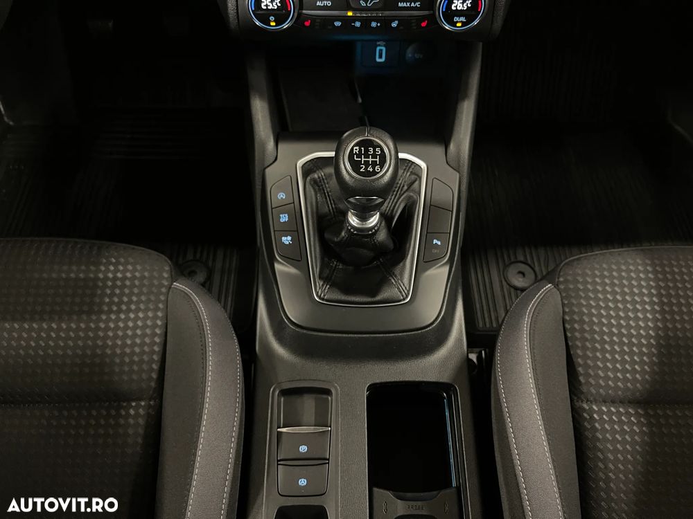 Ford Focus 1.5 EcoBlue Connected - 24