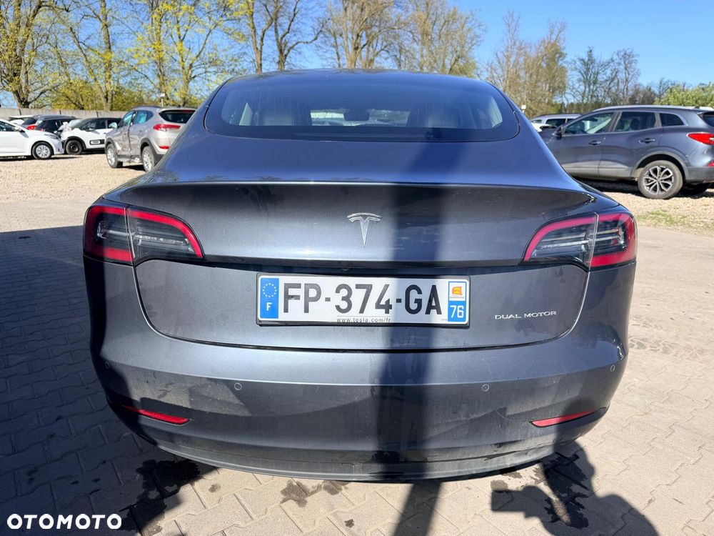 Tesla Model 3 Langstreckenbatterie Allradantrieb Dual Motor - 6
