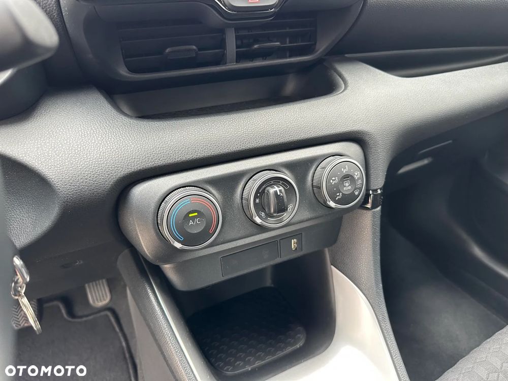 Toyota Yaris 1.5 Comfort - 17