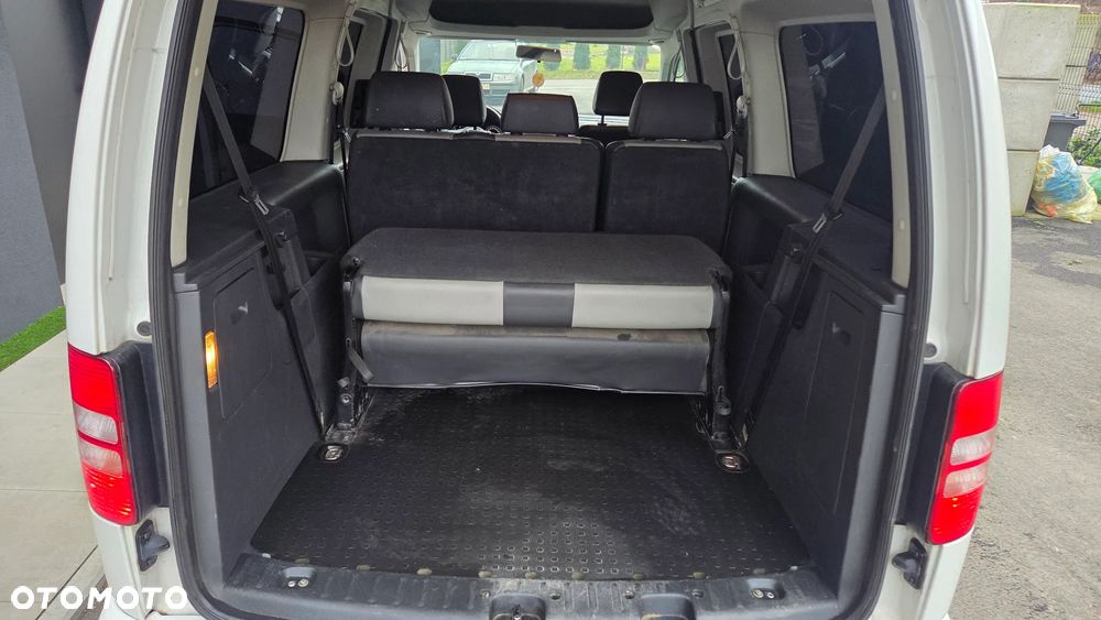 Volkswagen Caddy Maxi Comfortline BMT - 10