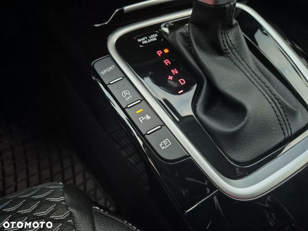 Kia Ceed 1.5 T-GDI Tribute DCT - 23