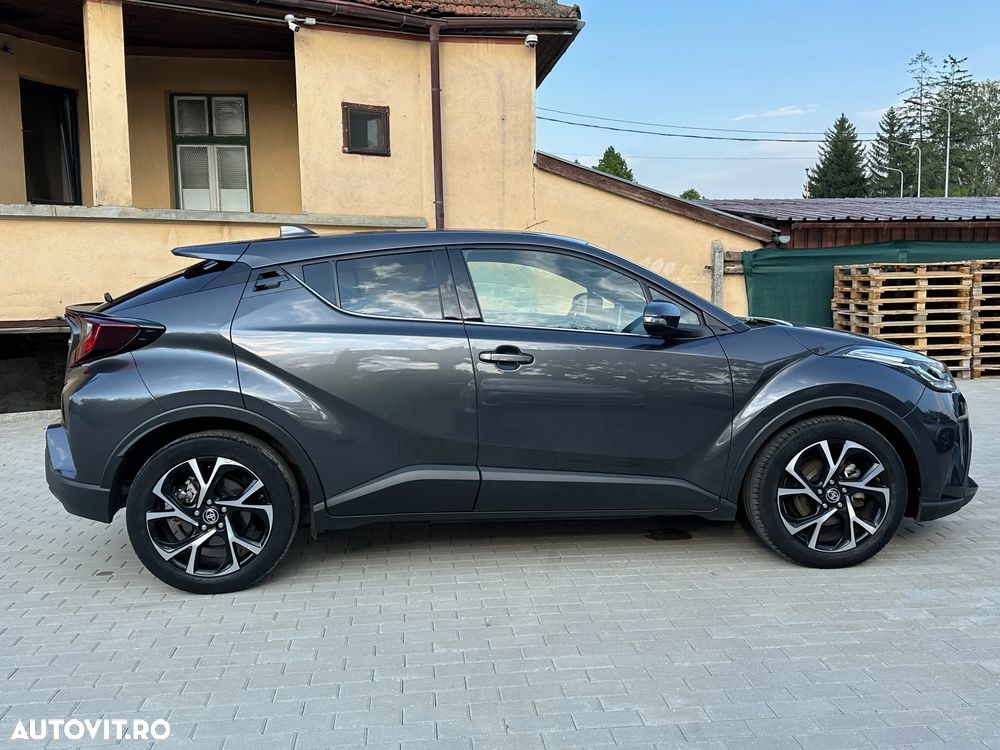 Toyota C-HR Hybrid Business-Edition - 17