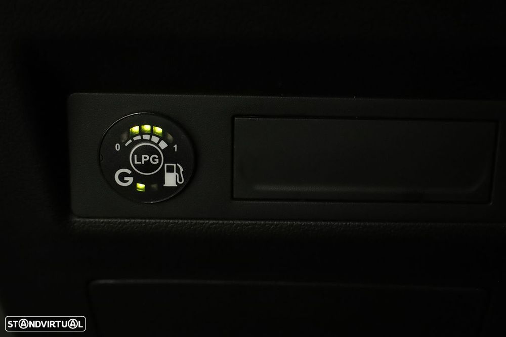 Renault Captur 1.0 TCe Techno Bi-Fuel - 19