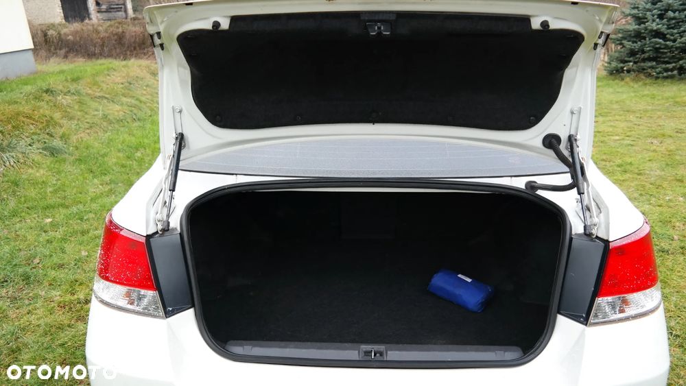 Subaru Legacy 2.5i GT - 16