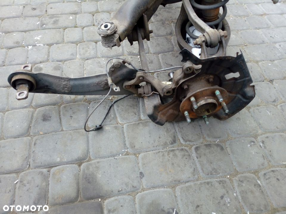 Mazda 6 GH wahacz piasta tyl tylny prawy   09 - 4