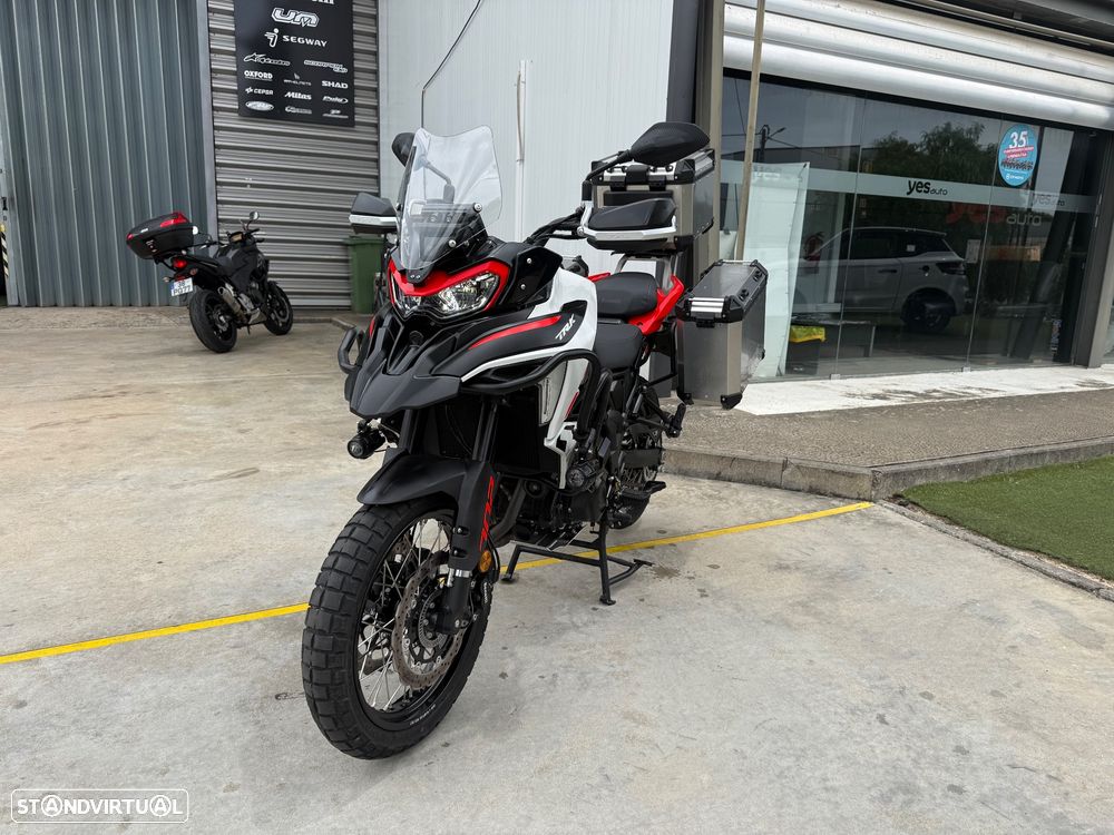 Benelli TRK 702 X com malas de alumínio - 5