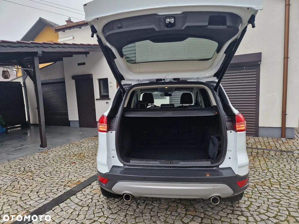 Ford Kuga 2.0 TDCi 4WD Titanium - 26