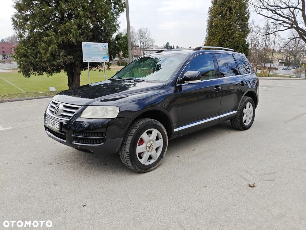 Volkswagen Touareg - 1