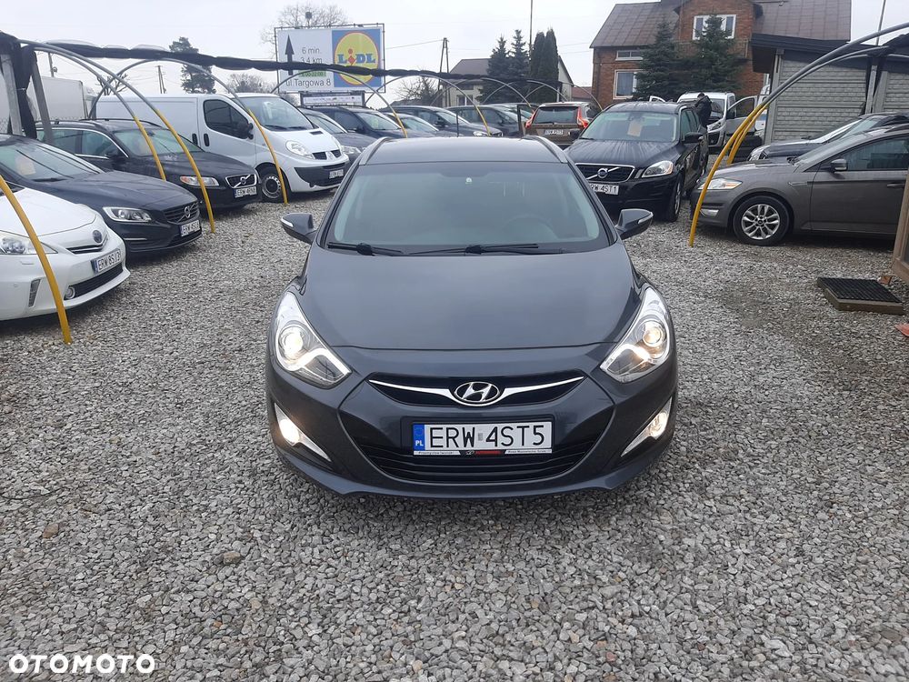 Hyundai i40 Kombi blue 1.6 Family - 7