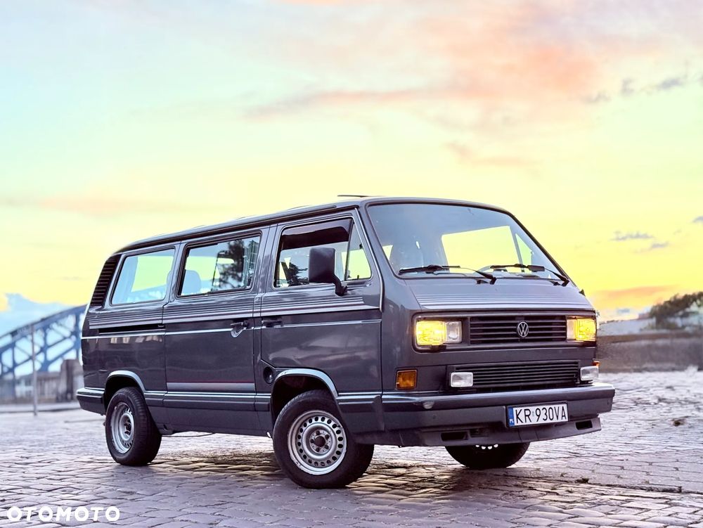 Volkswagen Transporter - 2