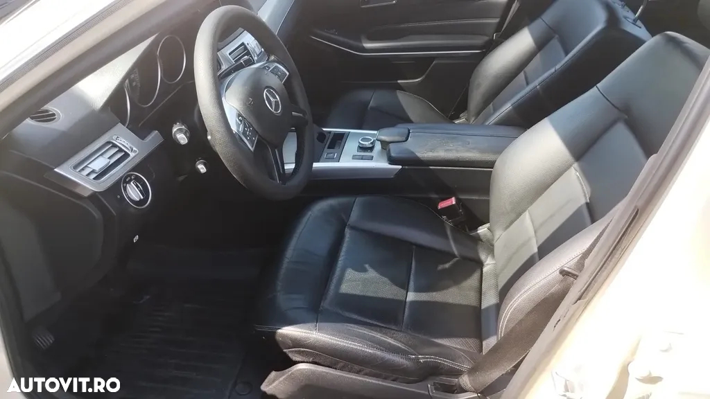 Mercedes-Benz E 200 BlueTEC 7G-TRONIC - 8