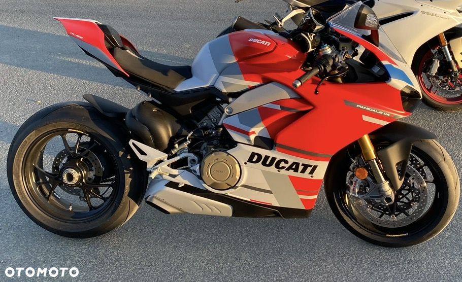 Ducati Panigale V4S - 3