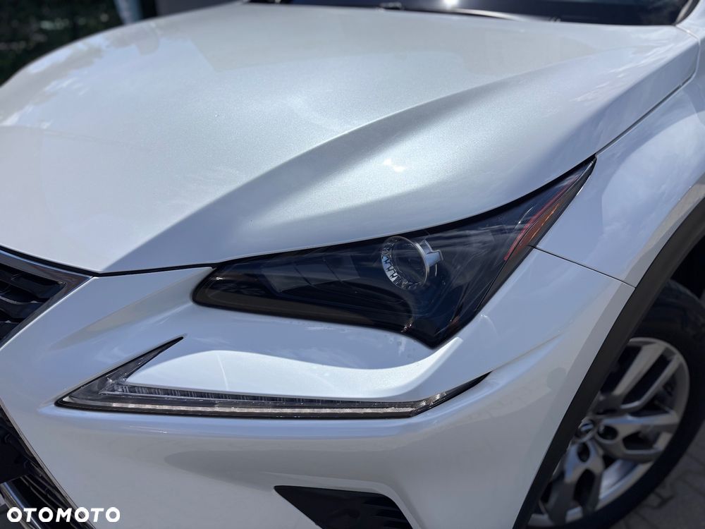 Lexus NX 300h E-FOUR Executive Line - 37