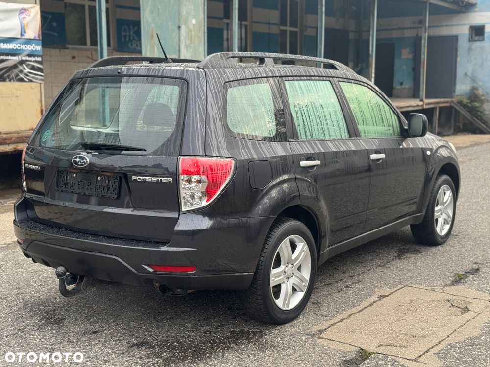 Subaru Forester 2.0 i Exclusive - 5