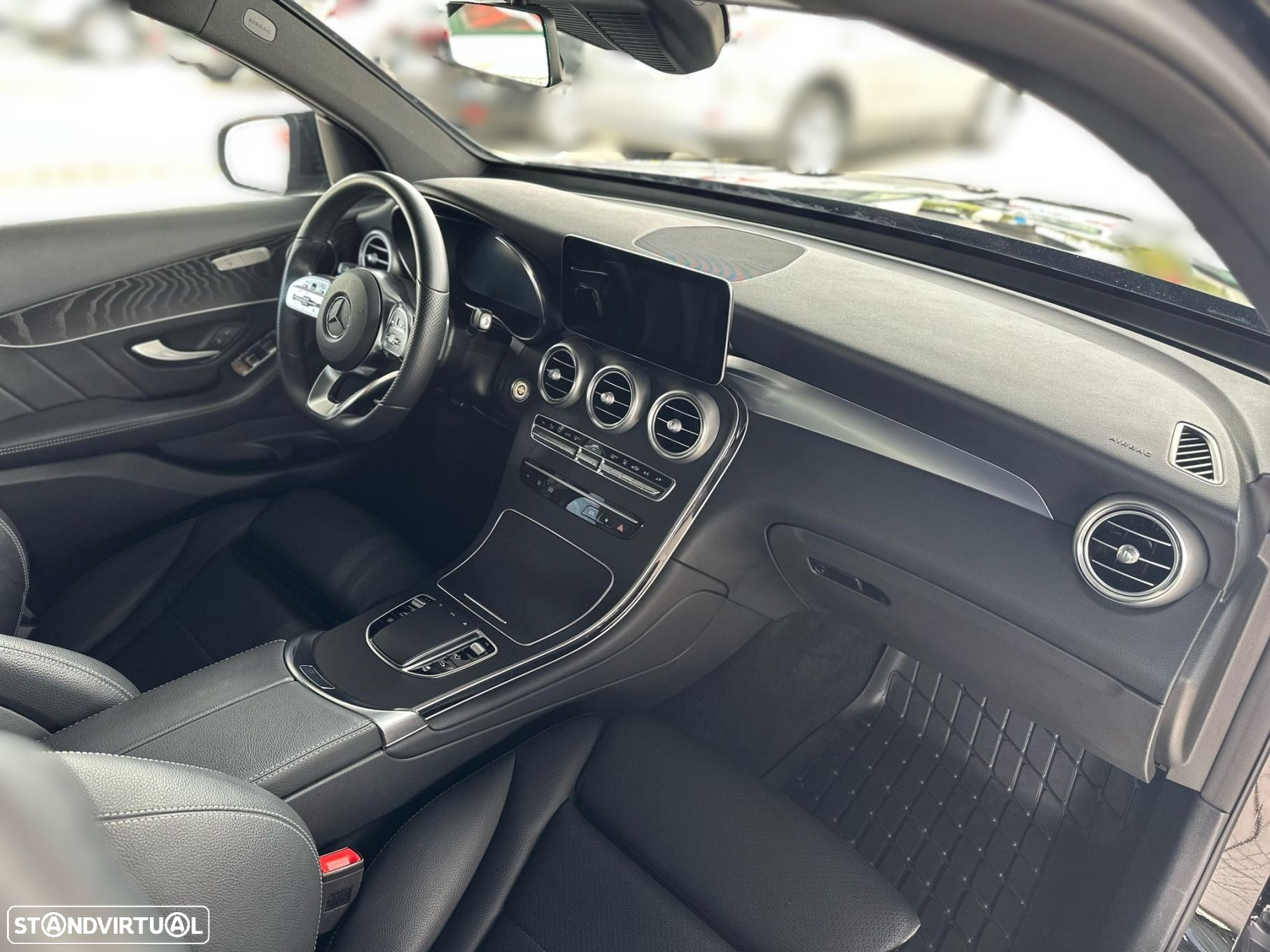 Mercedes-Benz GLC 300 - 19
