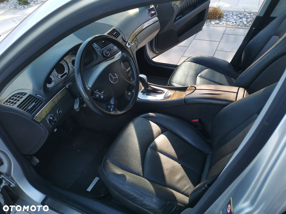 Mercedes-Benz Klasa E 320 T 4Matic Avantgarde - 4